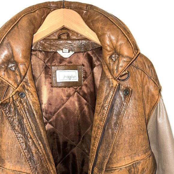 SOLD 💕Vintage Rage Distressed Leather Bomber Jacket - Picture 2 of 13